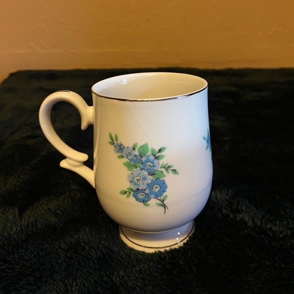 Porcelain mugs - Picture 2 of 13